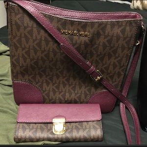 MK bag and wallet both (set) Like new condition
